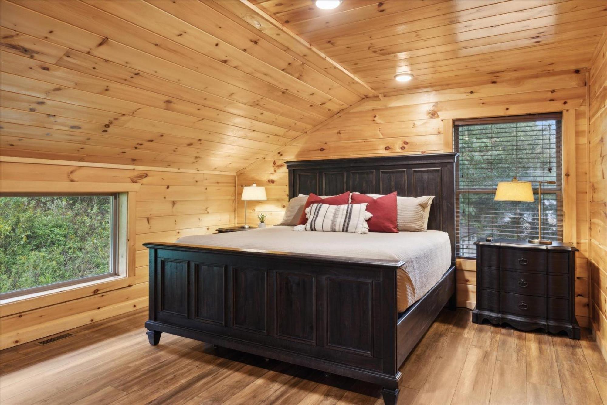 Hot Tub Fire Pit Game Room Theater Easy Access Sleeps 12 - Black Bear Lodge Пиджен Фордж Екстериор снимка
