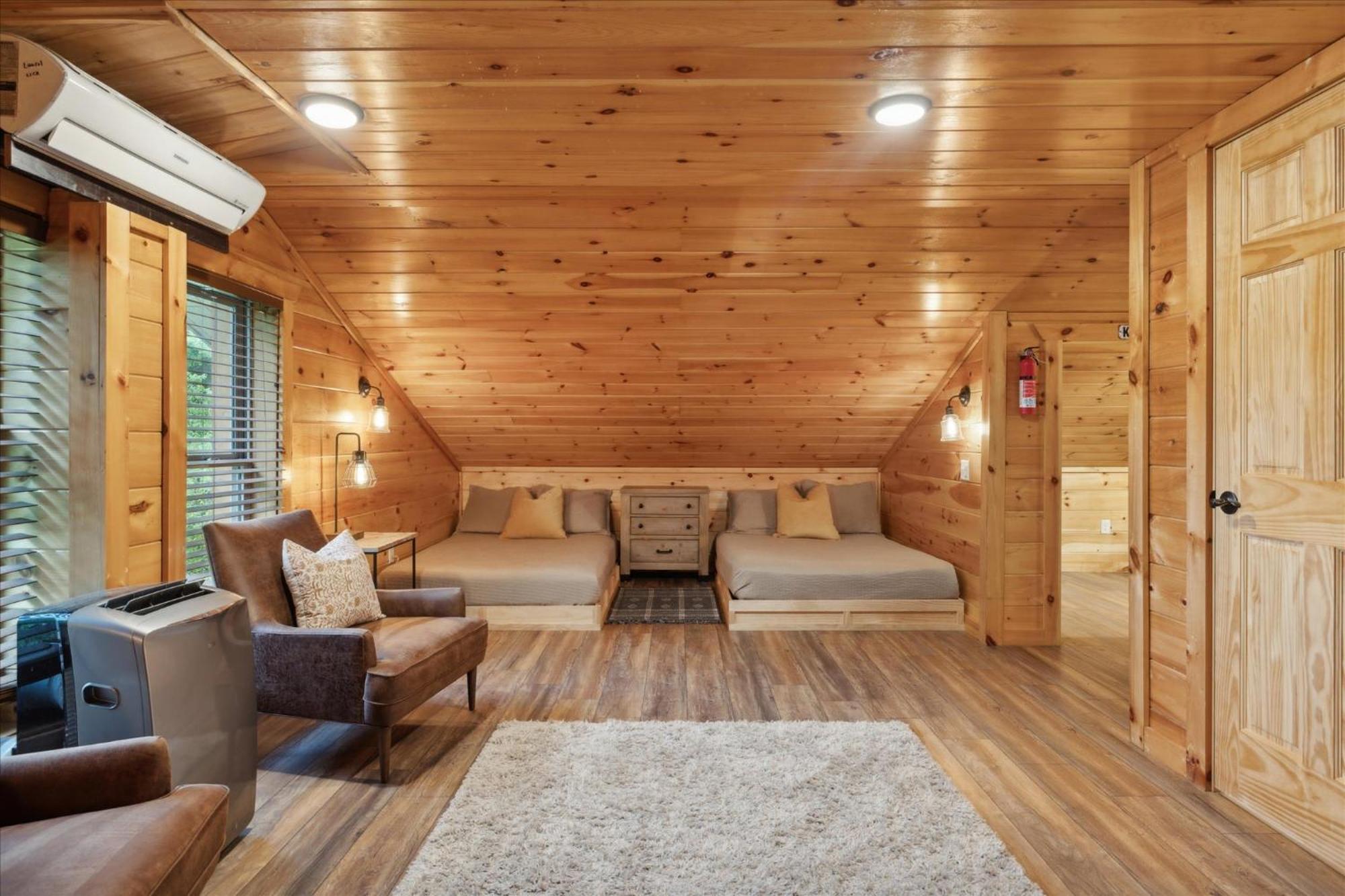 Hot Tub Fire Pit Game Room Theater Easy Access Sleeps 12 - Black Bear Lodge Пиджен Фордж Екстериор снимка