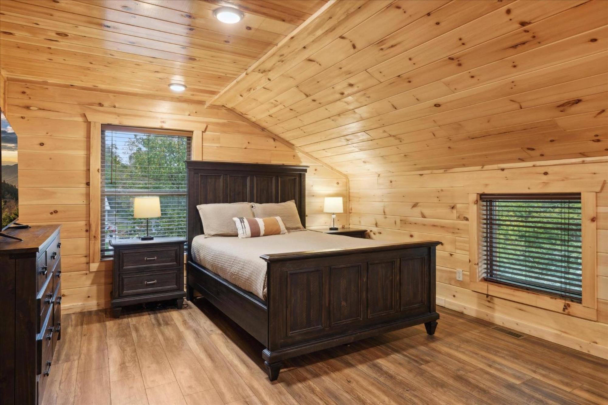Hot Tub Fire Pit Game Room Theater Easy Access Sleeps 12 - Black Bear Lodge Пиджен Фордж Екстериор снимка