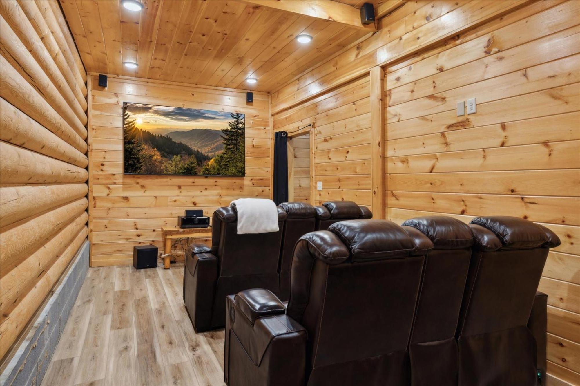 Hot Tub Fire Pit Game Room Theater Easy Access Sleeps 12 - Black Bear Lodge Пиджен Фордж Екстериор снимка