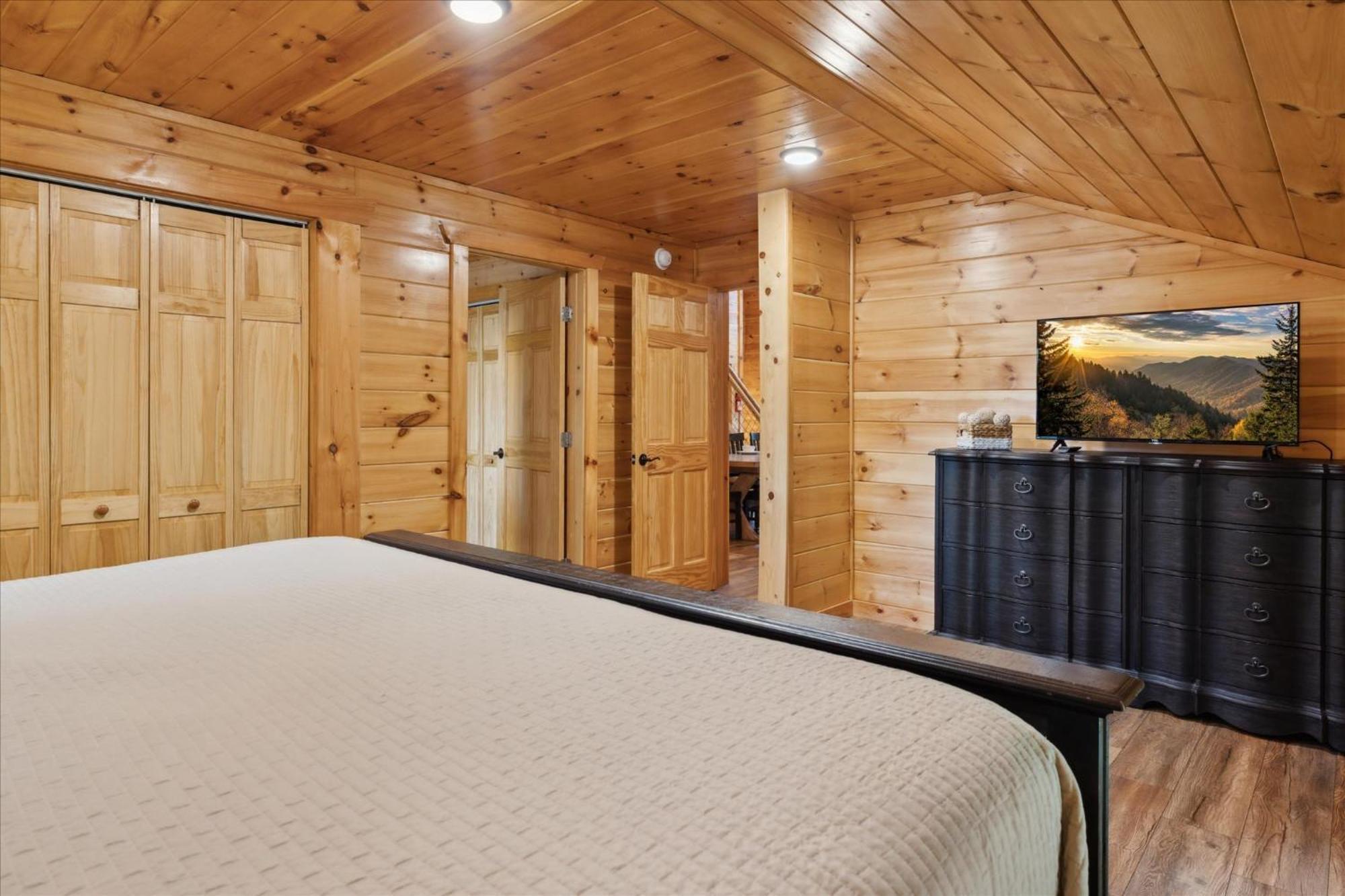 Hot Tub Fire Pit Game Room Theater Easy Access Sleeps 12 - Black Bear Lodge Пиджен Фордж Екстериор снимка